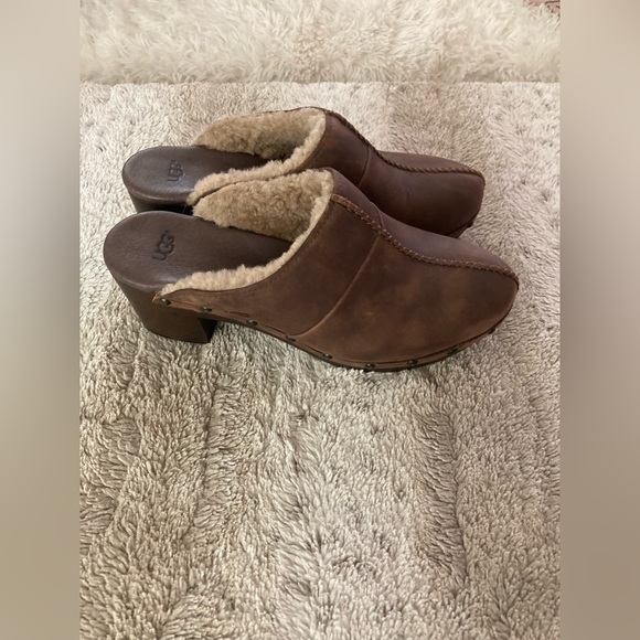 SOLD_Ugg Australia Kassi Suede Sheepskin Heeled Clogs_Size 9 - Picture 5 of 8